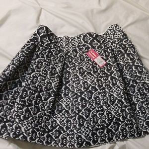 Black and white pleated skirt